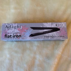 Adagio not so mini flat iron